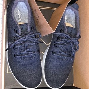 Brand new. Never worn. Men’s wool runners. Size 11